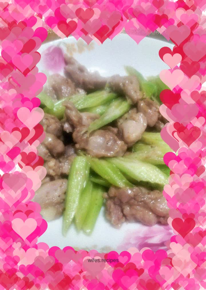 Stir-fried duck leg with celery