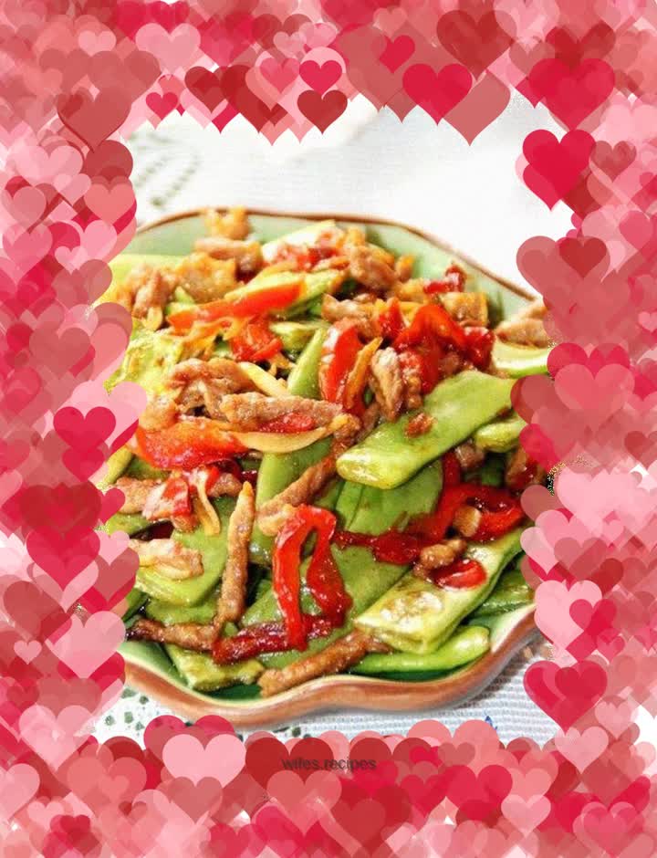 Stir-fried pork with lentils