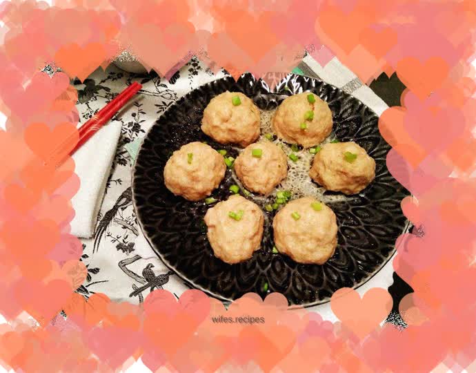 Steamed radish and pork meatballs