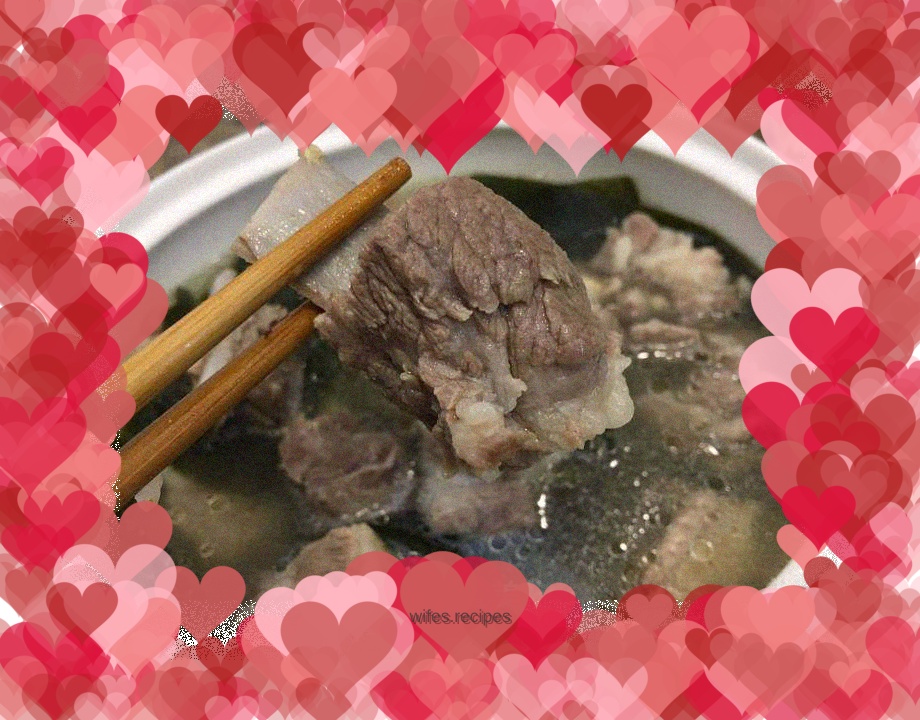 Seaweed and Mung Bean Pork Ribs Soup