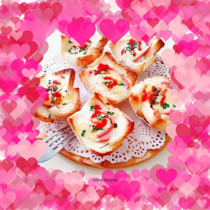 Various ways to eat toast