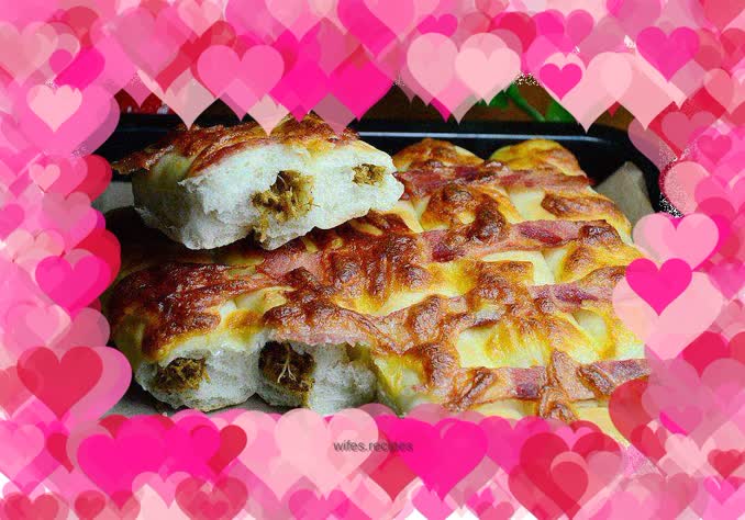 Bacon, cheese and meat floss steak buns