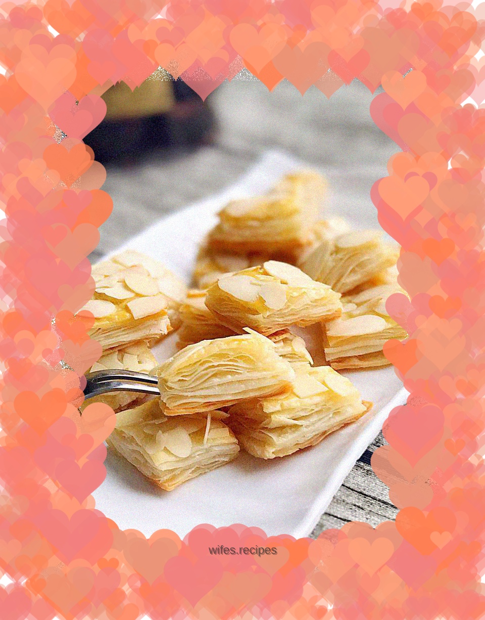 Thousand-feuille Almond Cake with Flying Cake Skin