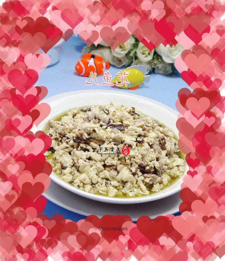 Stir-fried tofu with olives, vegetables and minced pork