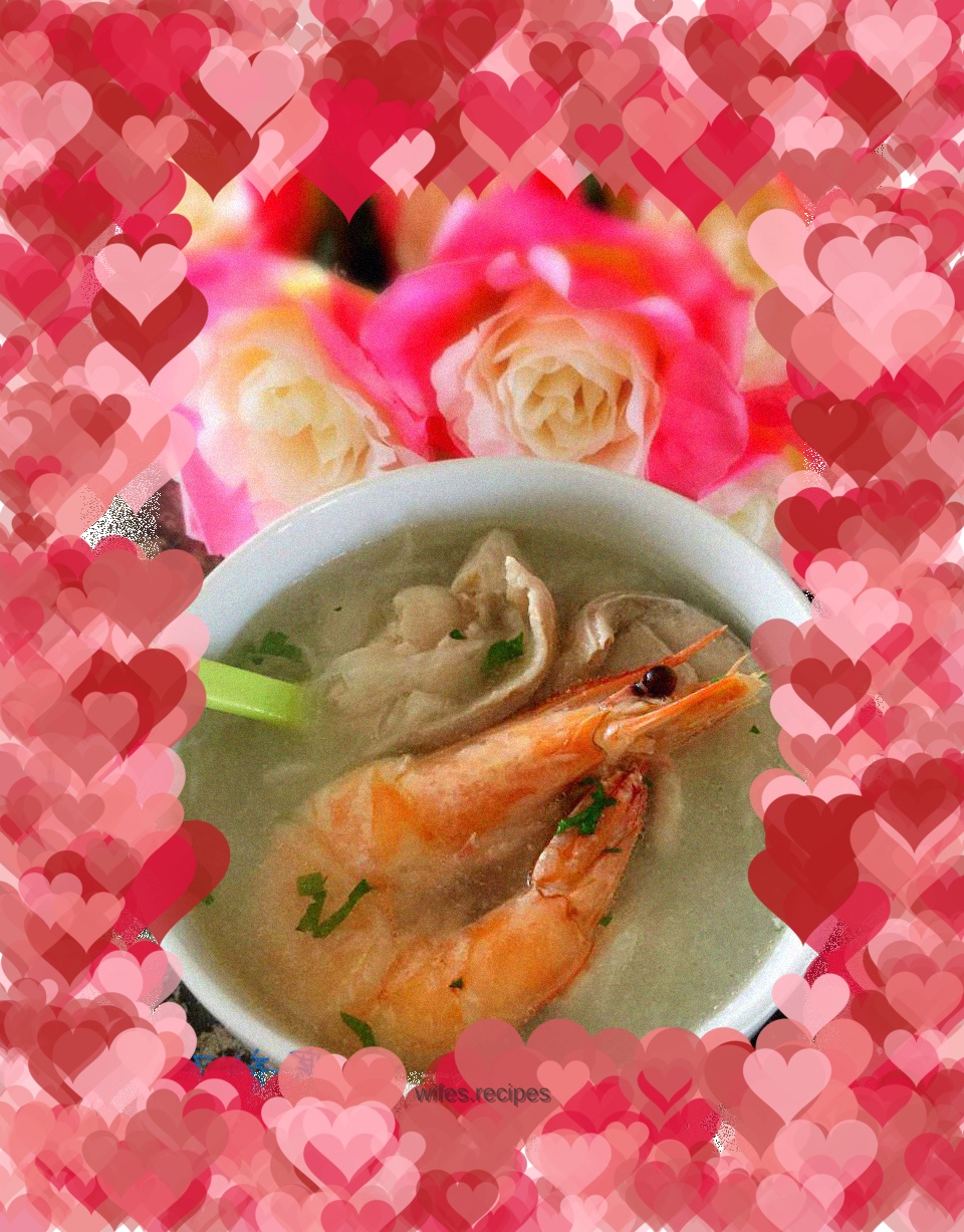 Shrimp and fish fillet thick soup