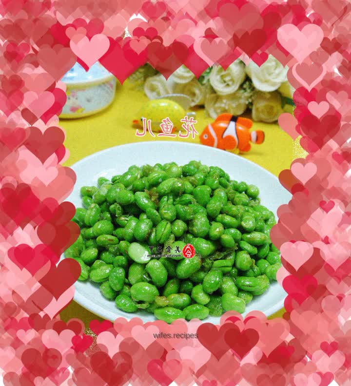 Salt and pepper edamame