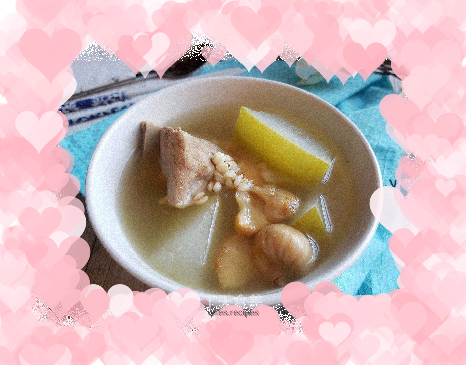 Hericium and winter melon soup
