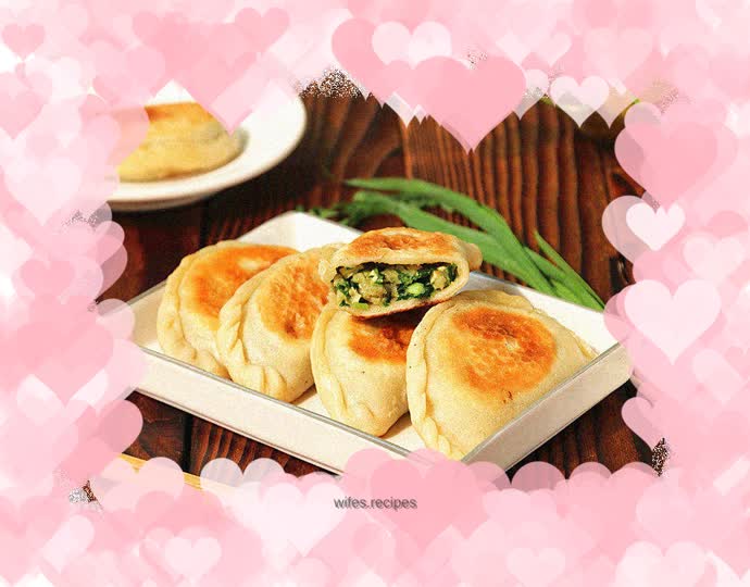 Fried Dumplings with Chives and Fresh Meat