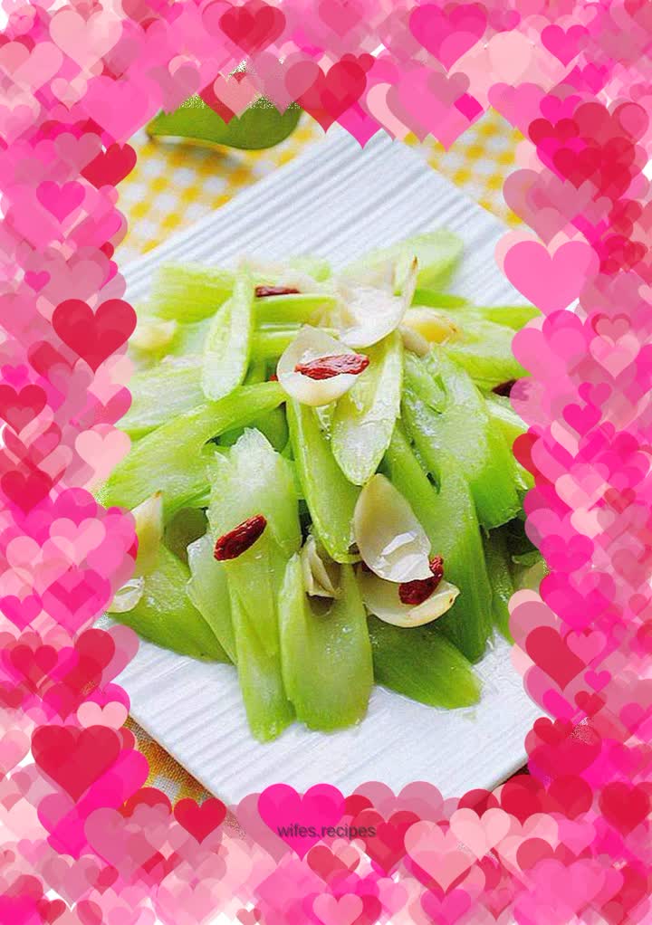 Stir-fried lily with celery