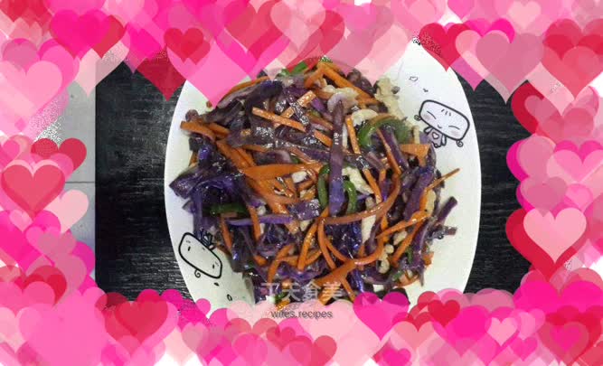 Stir-fried shredded pork with purple cabbage