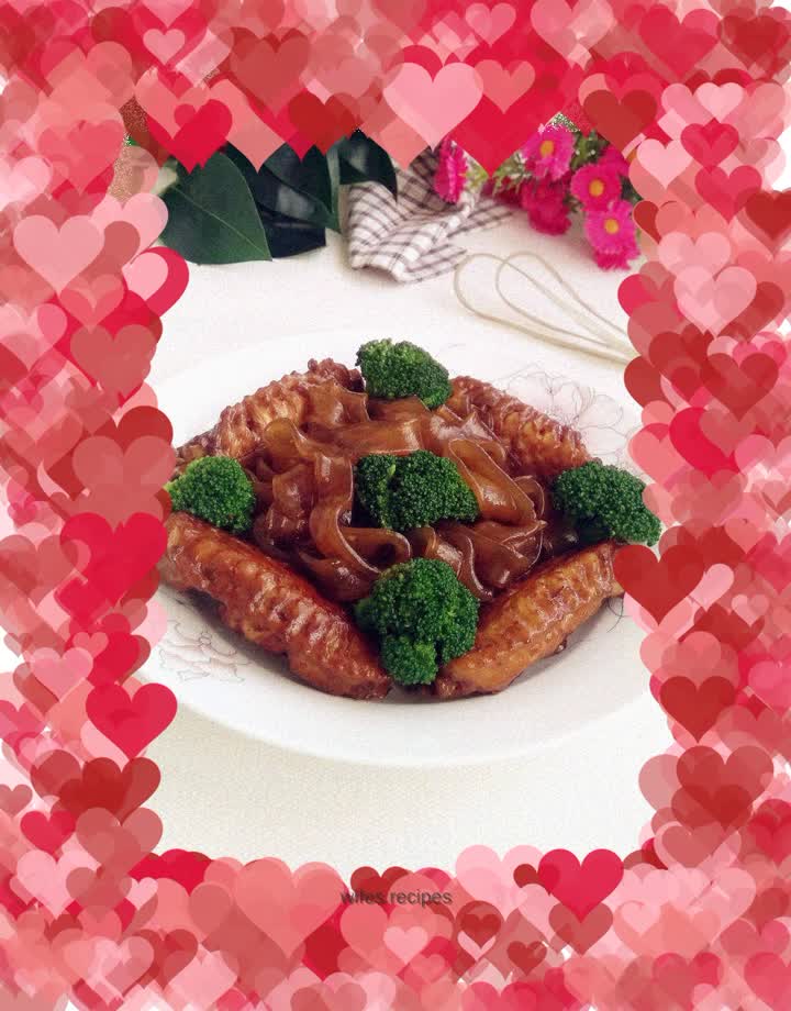 Chicken wings with medium-roasted vermicelli