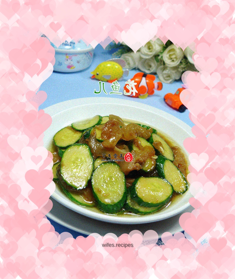 Stir-fried cucumber with beef tendon