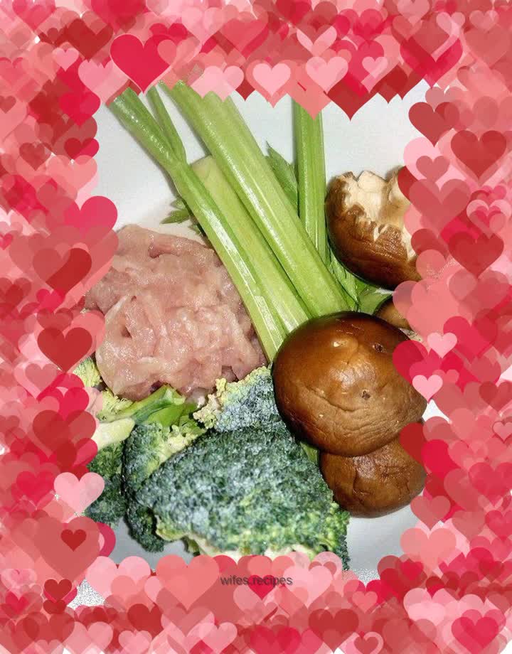 Fresh mushroom and tofu soup