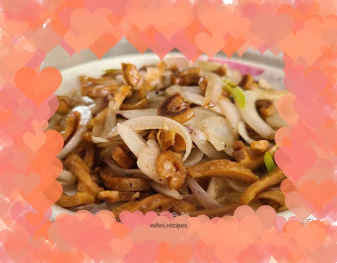 Stir-fried dried shredded squid with onions