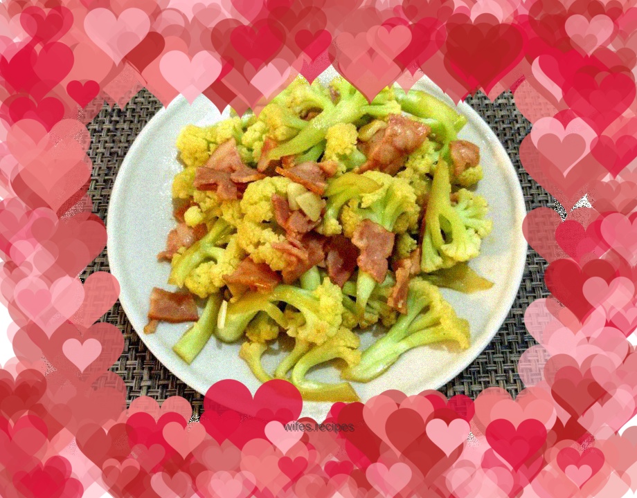 Stir-fried cauliflower with bacon