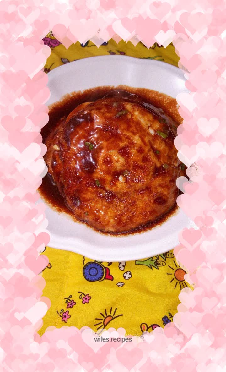 Poached eggs with sauce