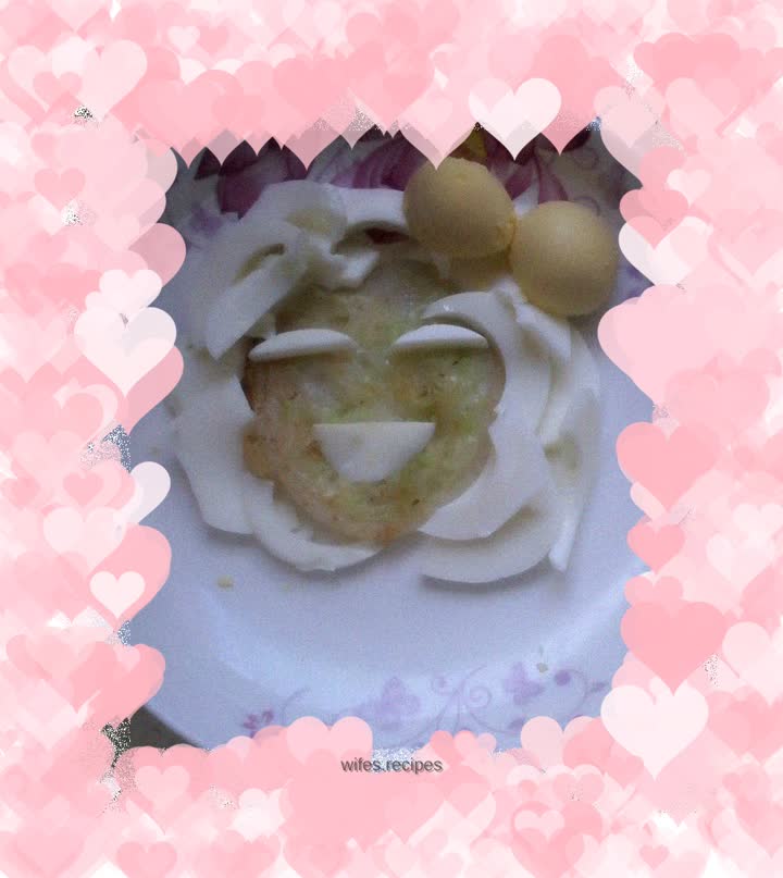 Nutritious and delicious breakfast---cute little beauty