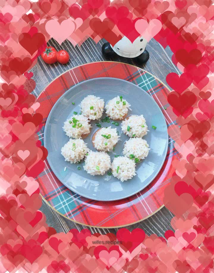 Steamed glutinous rice balls