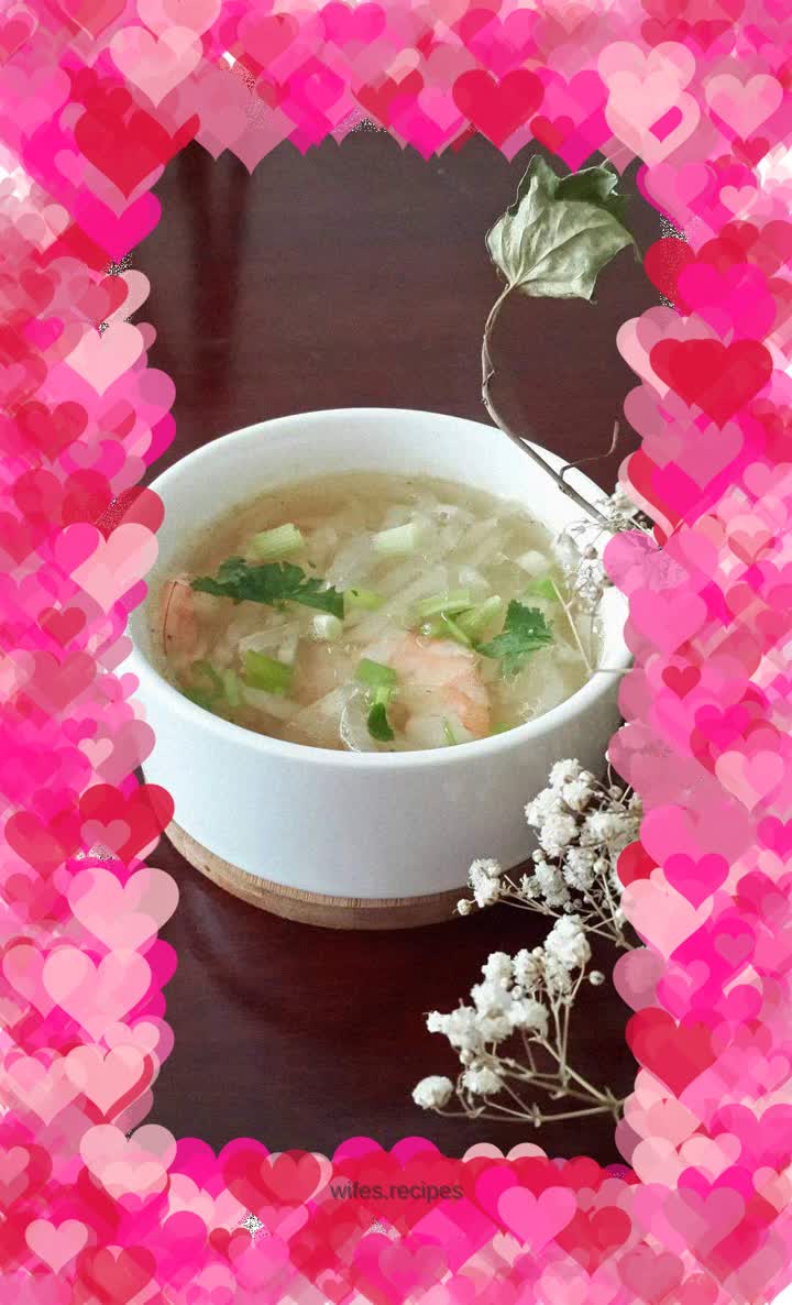 Lung-clearing shrimp and shredded radish soup