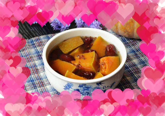 Osmanthus, red dates and pumpkin soup