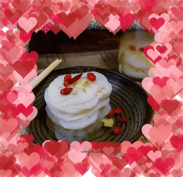 Rock sugar crispy lotus root