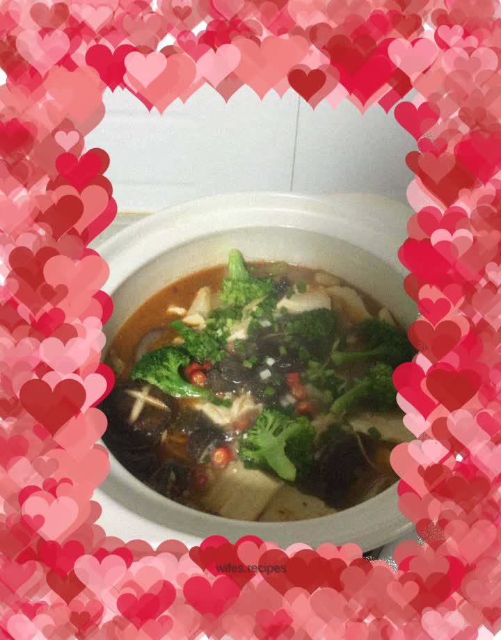 Spicy sea cucumber and tofu pot