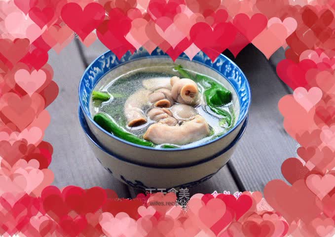 To moisturize and moisten dryness in autumn---Bitter vegetable small intestine soup