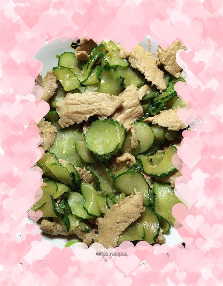 Stir-fried pork slices with cucumber