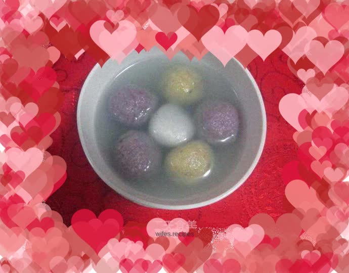 Tangyuan with peanut and sesame filling