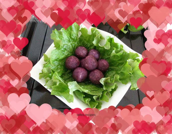 Purple sweet potato and shrimp meatballs