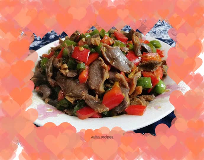 Spicy duck gizzards with fried pepper
