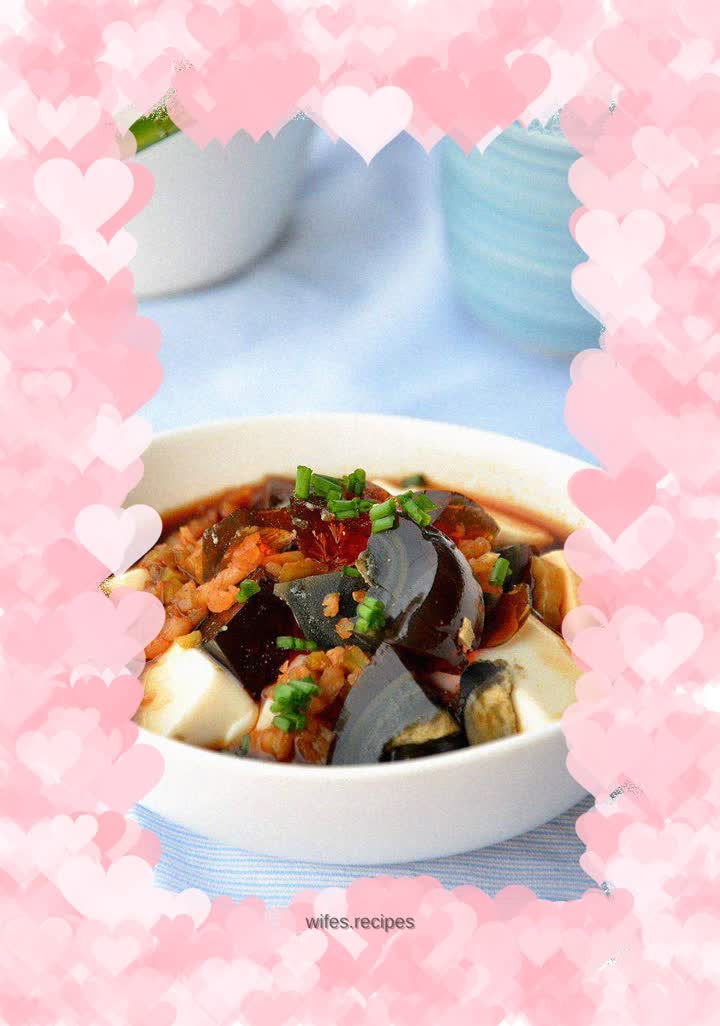 Preserved egg mixed with tofu