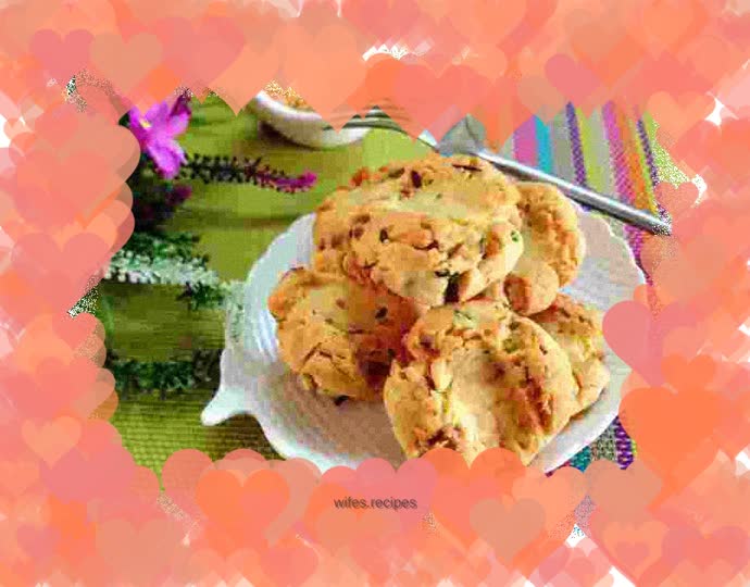 Green onion and walnut cake