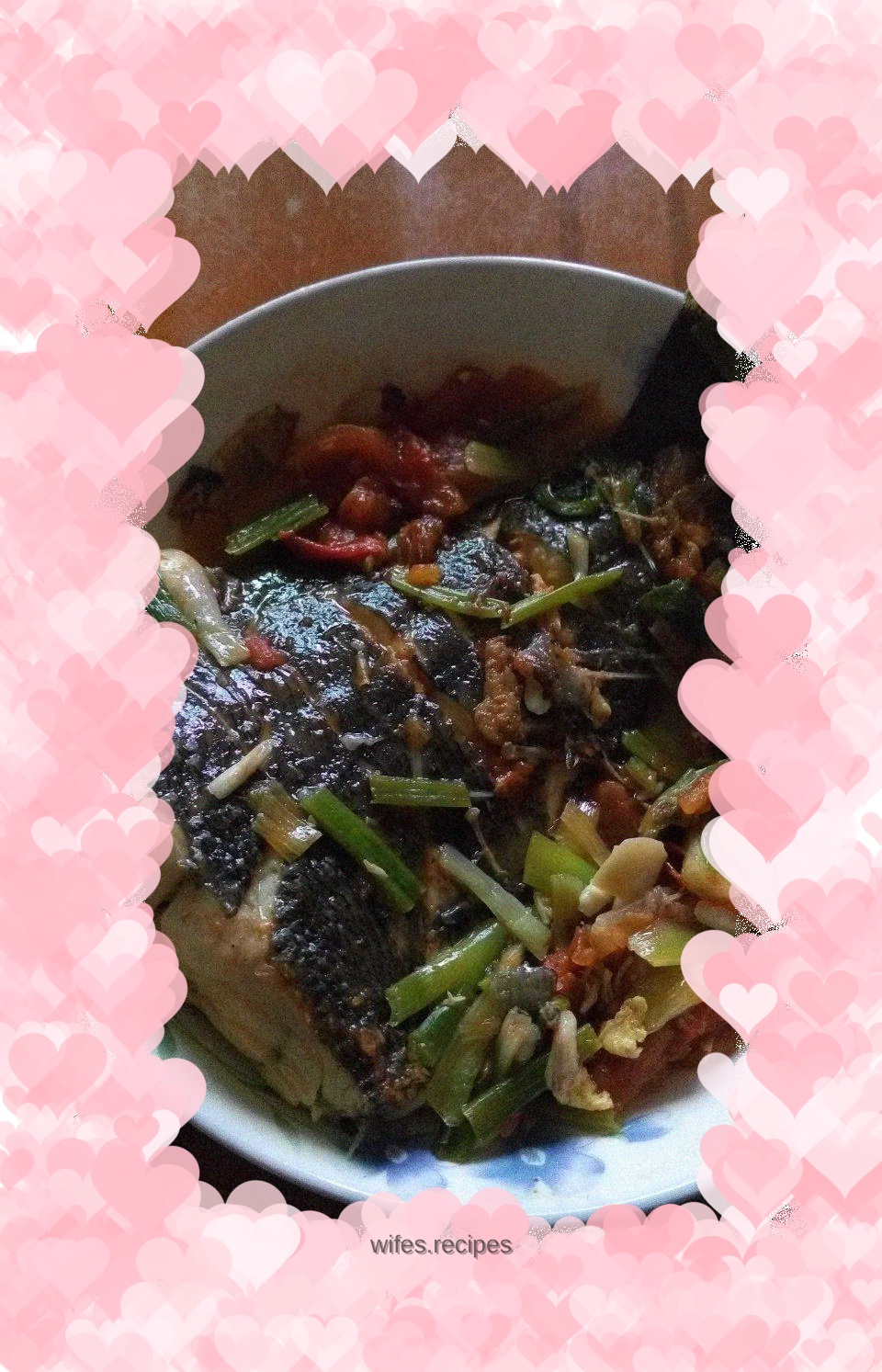 Grilled fish tail with tomatoes