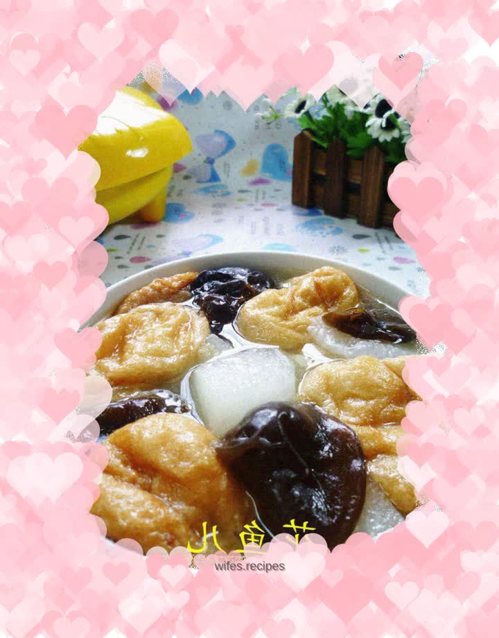 Black fungus oil, gluten and winter melon soup