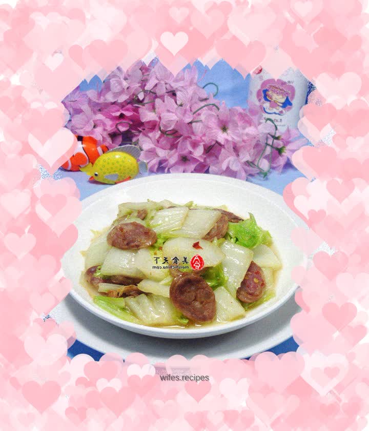 Stir-fried cabbage with spicy sausage