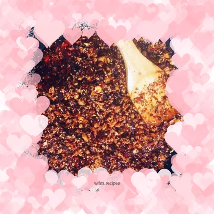 Shredded cooked flowers