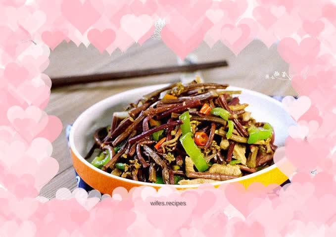 Stir-fried bracken with shredded pork