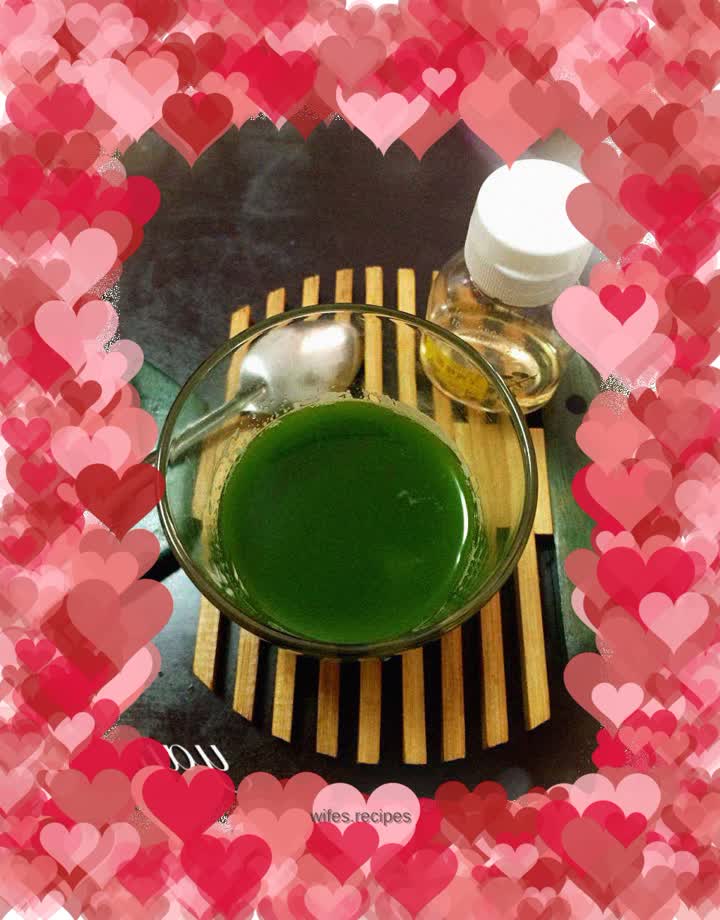 Barley grass cucumber juice