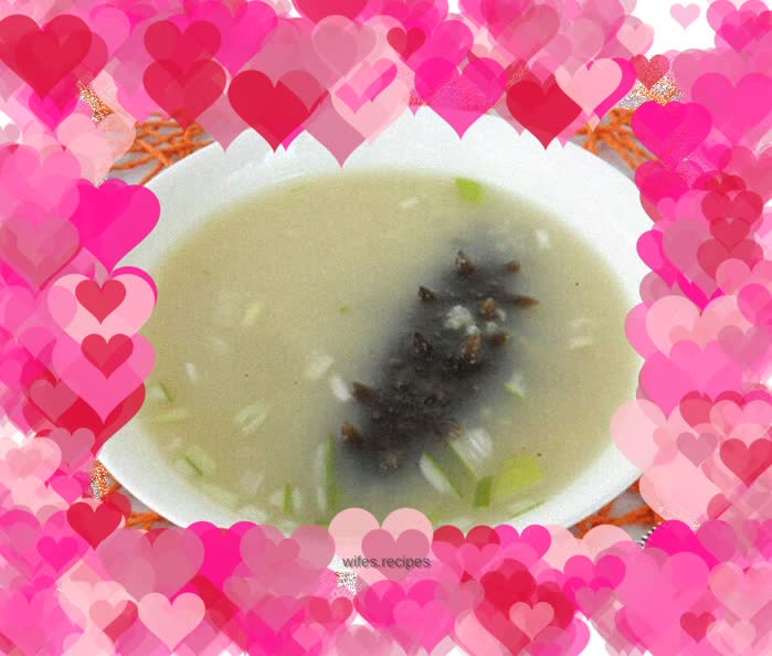 Sea cucumber and millet porridge