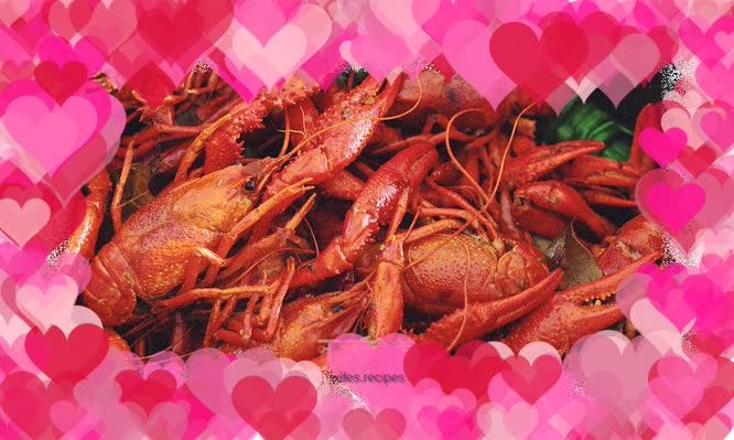 Braised crayfish in enamel pot