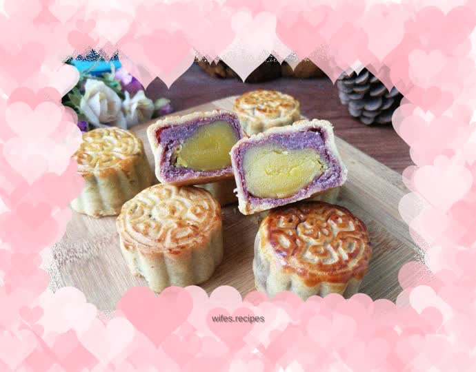 Egg Yolk Purple Sweet Potato and Meat Floss Mooncake