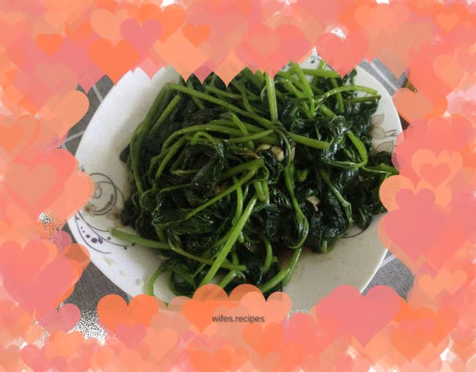 Stir-fried sweet potato leaves