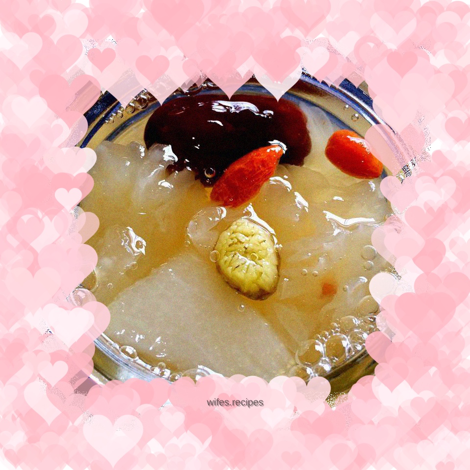 Snow Pear Chrysanthemum Tremella Soup