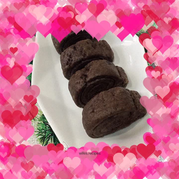 Black sesame and brown sugar steamed buns