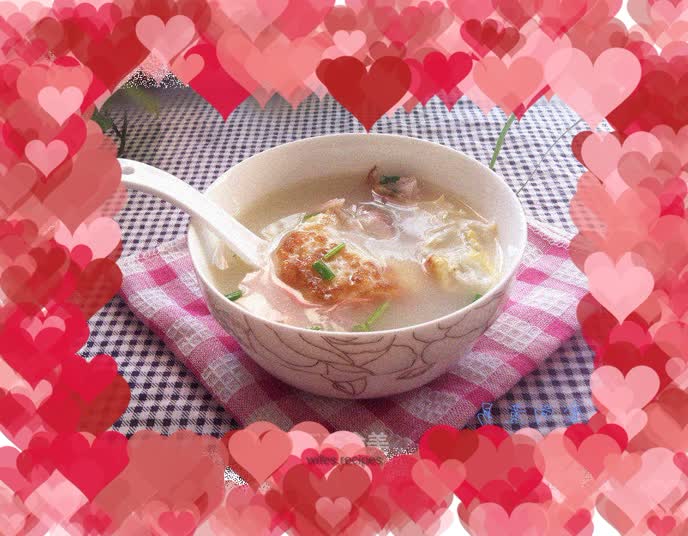 Moisturizing and beautifying skin ~ Crucian carp and egg soup