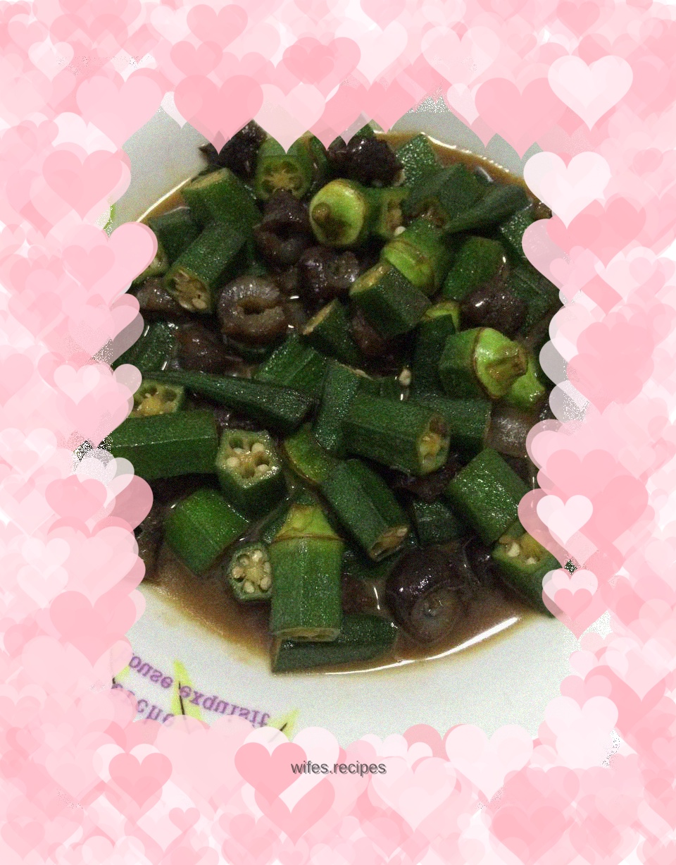 Fried sea cucumber with okra