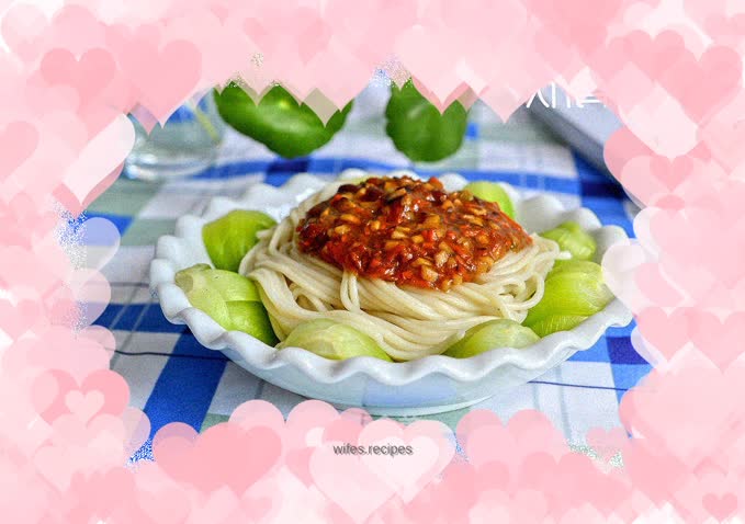 Noodles with mushroom sauce