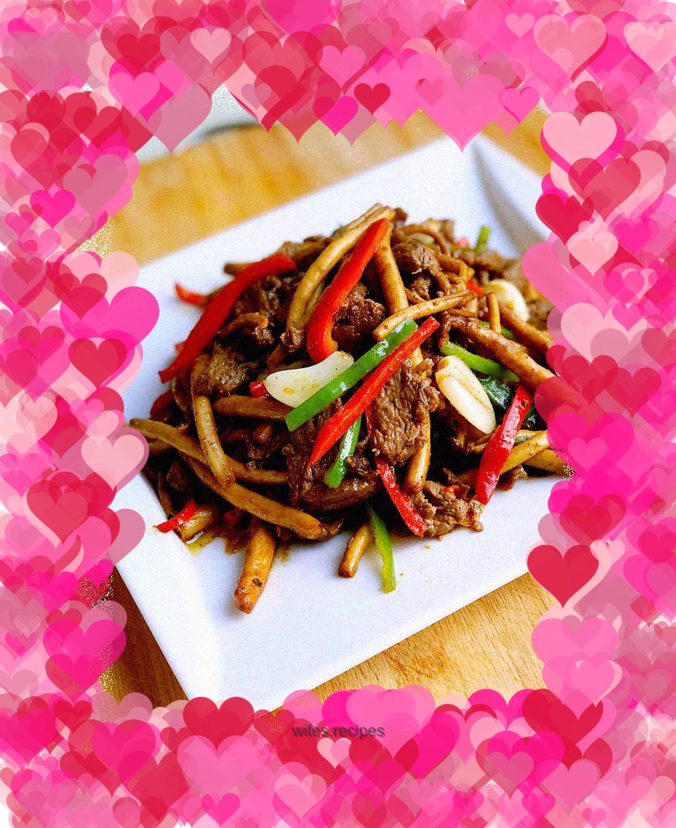 Stir-fried Beef Tenderloin with Tea Tree Mushroom