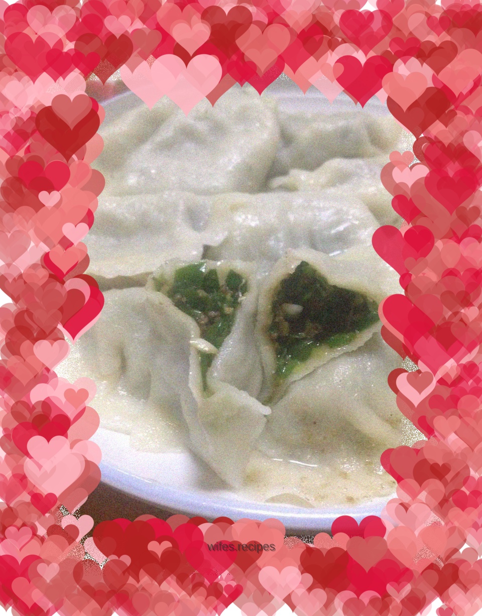 Dumplings stuffed with pork and chives